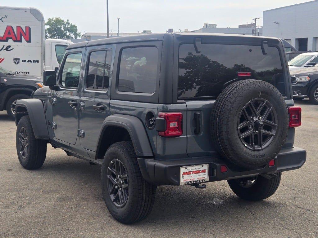 new 2025 Jeep Wrangler car, priced at $45,587