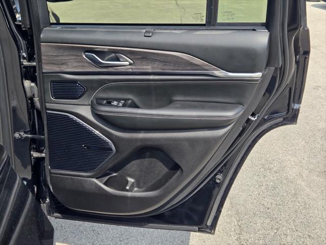 used 2023 Jeep Grand Cherokee car, priced at $42,995