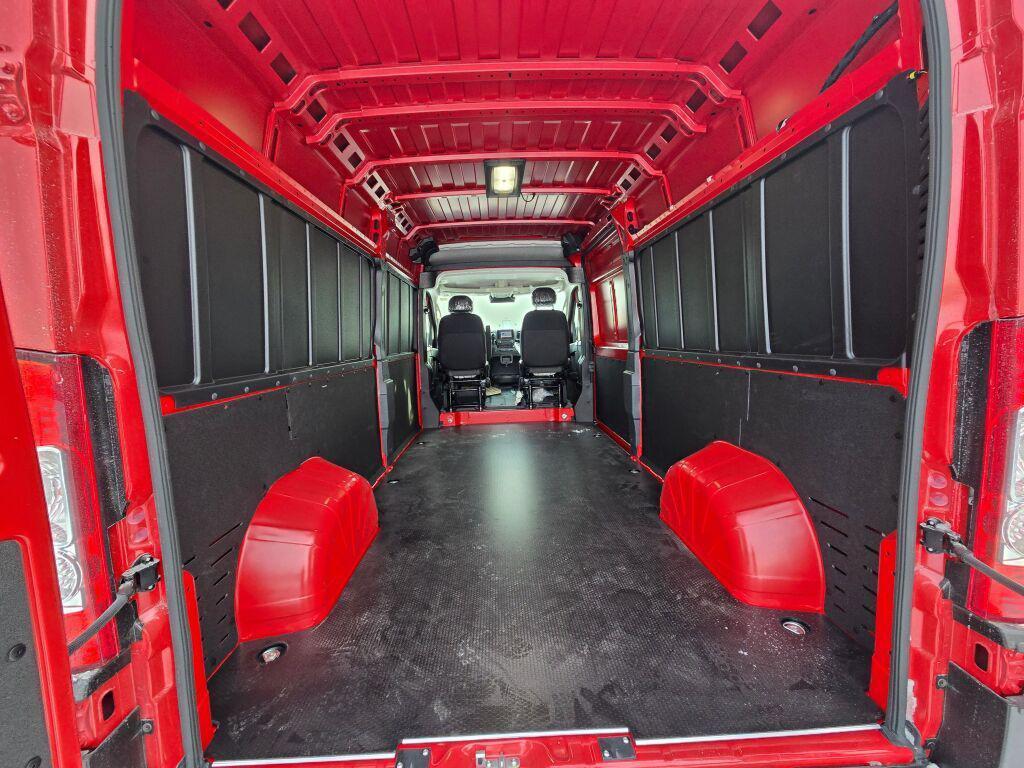 new 2025 Ram ProMaster 2500 car, priced at $52,377