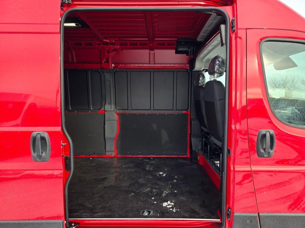 new 2025 Ram ProMaster 2500 car, priced at $52,377