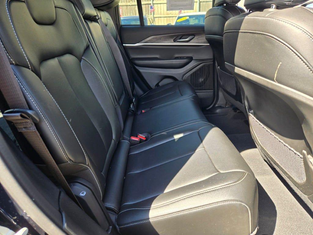 used 2024 Jeep Grand Cherokee car, priced at $35,292