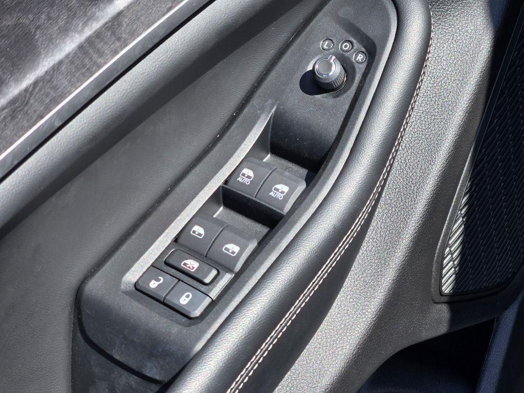 used 2024 Jeep Grand Cherokee car, priced at $35,292