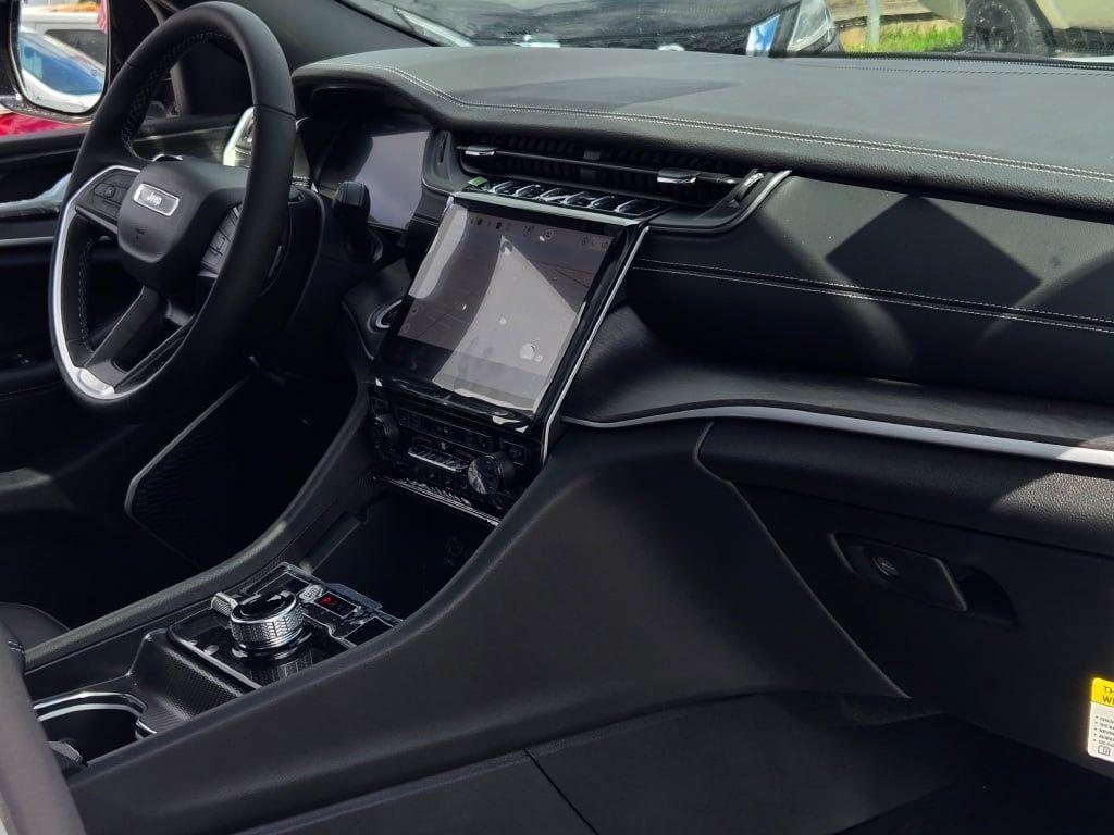 new 2025 Jeep Grand Cherokee car, priced at $47,224