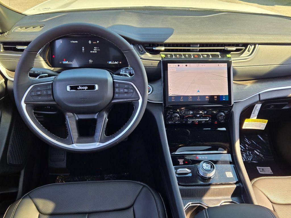 new 2025 Jeep Grand Cherokee car, priced at $46,338