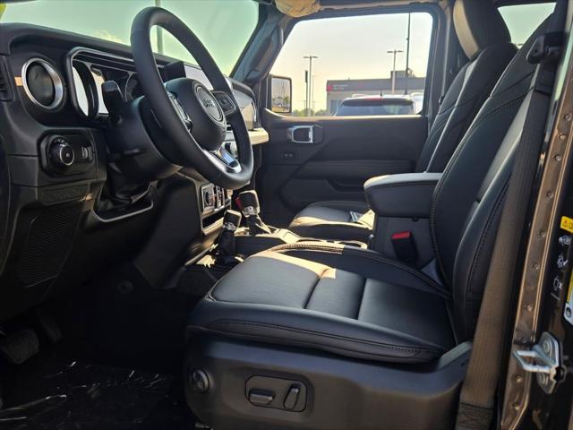 new 2025 Jeep Wrangler car, priced at $53,322