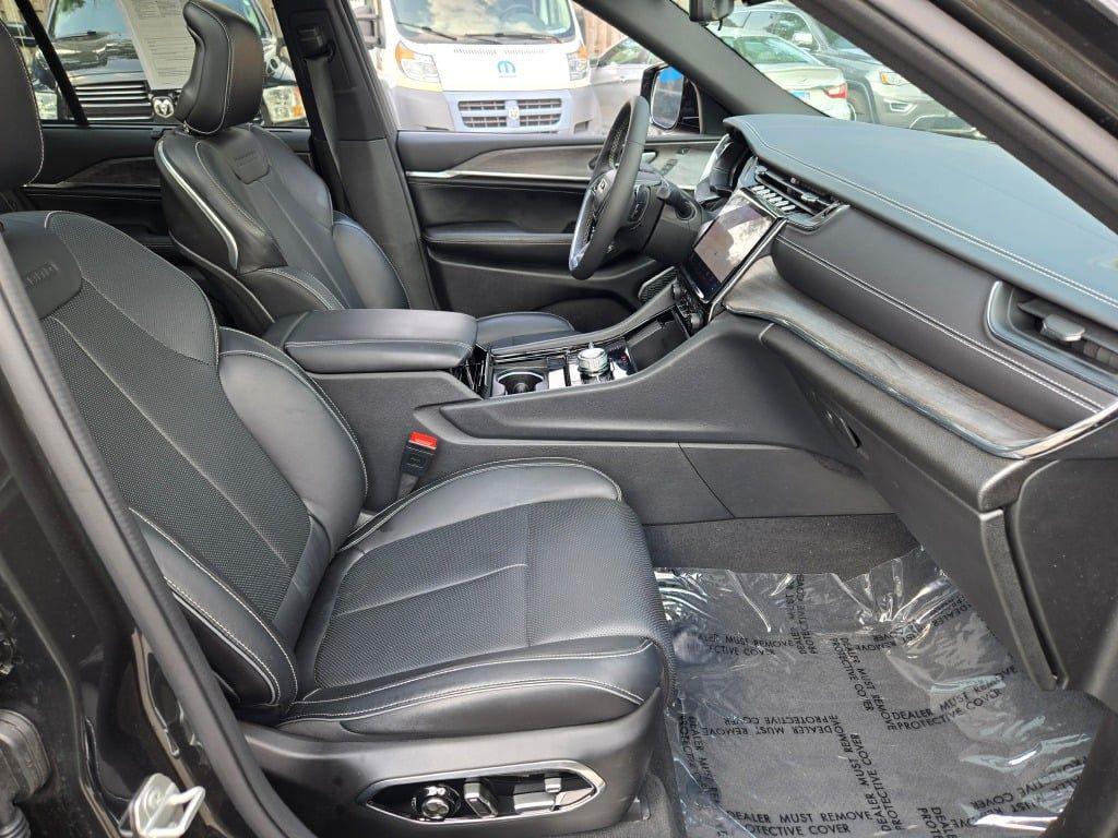 used 2024 Jeep Grand Cherokee car, priced at $48,995