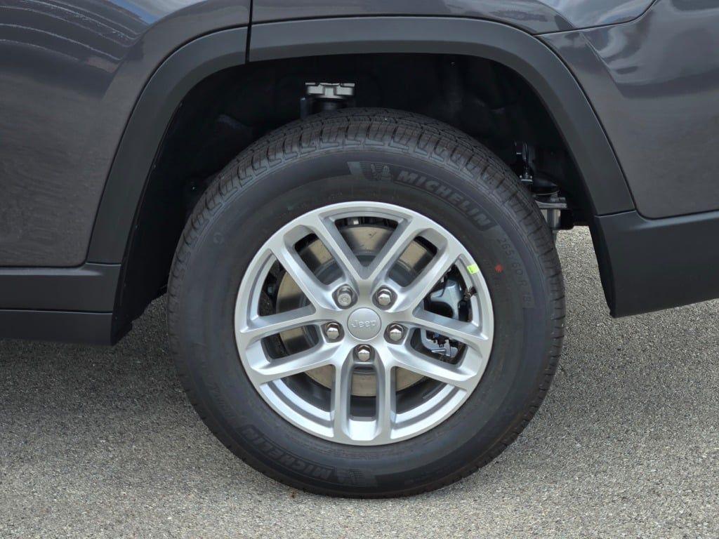 new 2025 Jeep Grand Cherokee L car, priced at $36,907