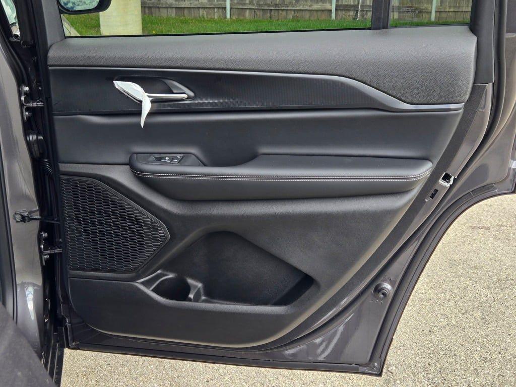 new 2025 Jeep Grand Cherokee L car, priced at $36,907