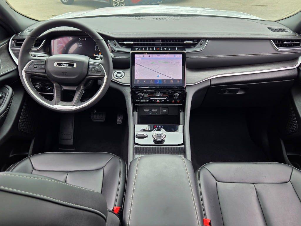 used 2024 Jeep Grand Cherokee car, priced at $38,889
