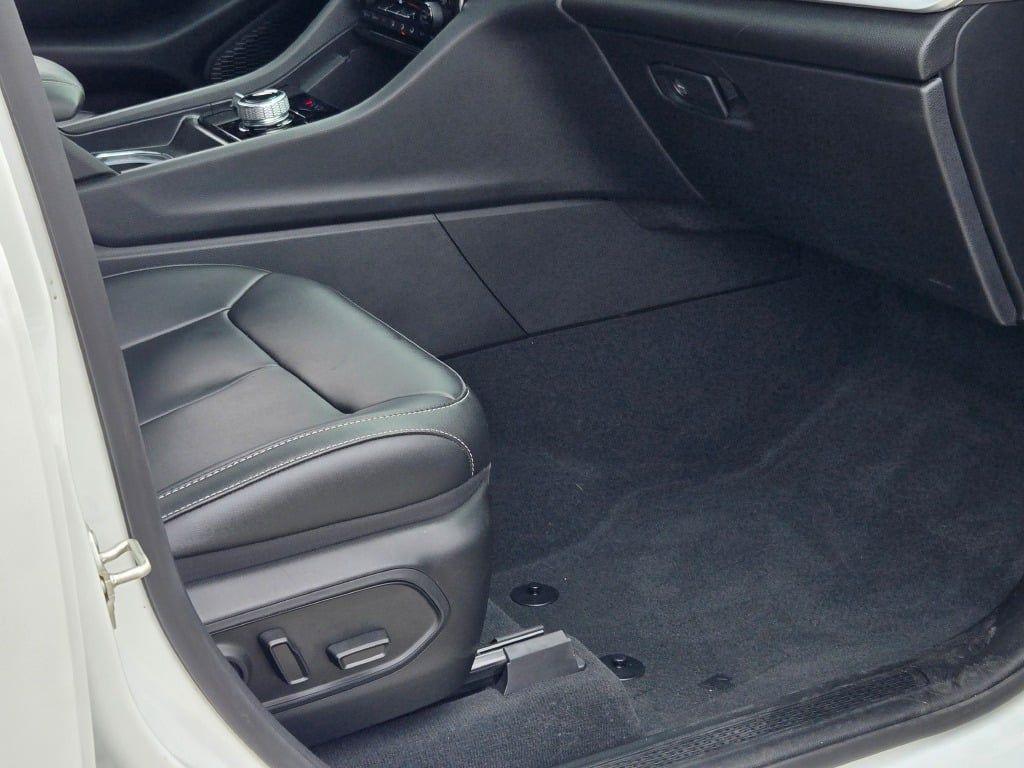 used 2024 Jeep Grand Cherokee car, priced at $38,889