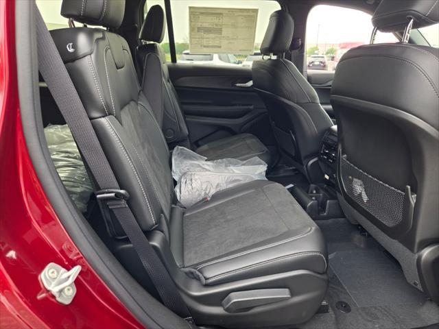 new 2025 Jeep Grand Cherokee L car, priced at $43,217
