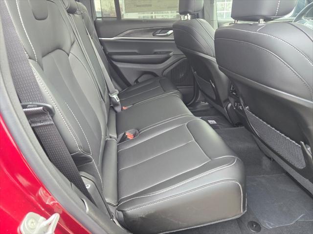 new 2025 Jeep Grand Cherokee car, priced at $49,096