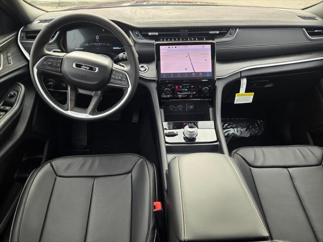 new 2025 Jeep Grand Cherokee car, priced at $49,096