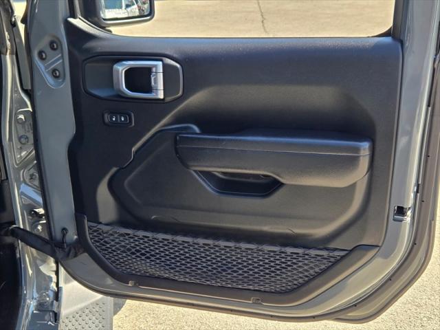 used 2021 Jeep Wrangler Unlimited car, priced at $33,753
