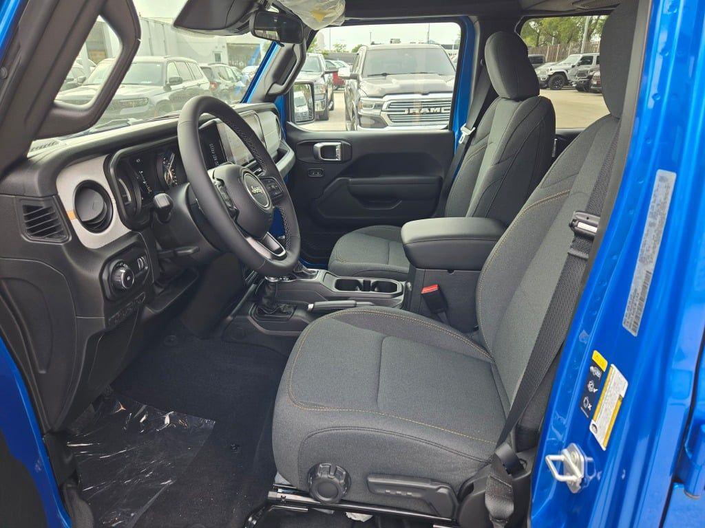 new 2025 Jeep Wrangler car, priced at $45,487