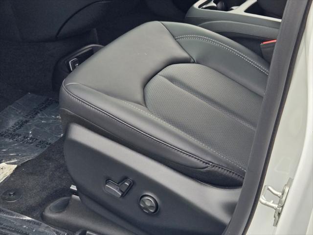 new 2025 Chrysler Pacifica car, priced at $41,532