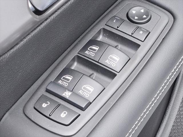 new 2025 Chrysler Pacifica car, priced at $41,532