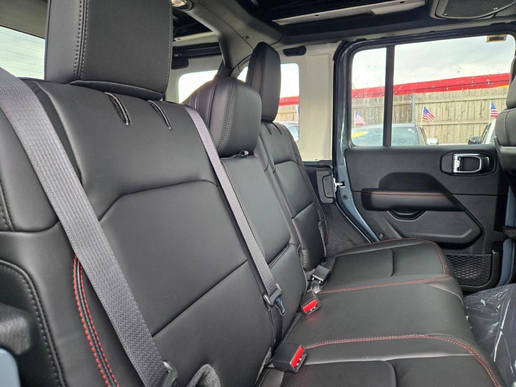 new 2025 Jeep Wrangler car, priced at $59,655