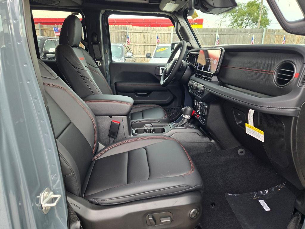 new 2025 Jeep Wrangler car, priced at $59,655