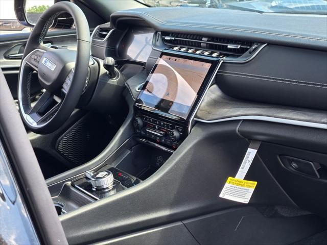 new 2025 Jeep Grand Cherokee car, priced at $49,296