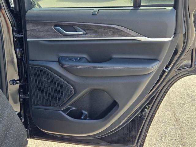 new 2025 Jeep Grand Cherokee car, priced at $49,296
