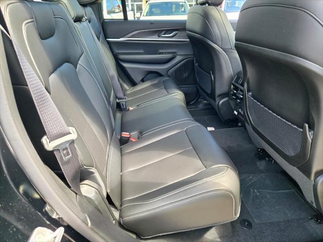 new 2025 Jeep Grand Cherokee car, priced at $49,296