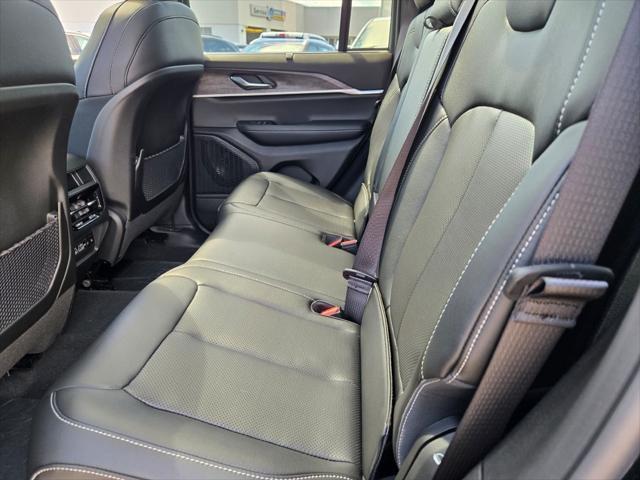 new 2025 Jeep Grand Cherokee car, priced at $49,296