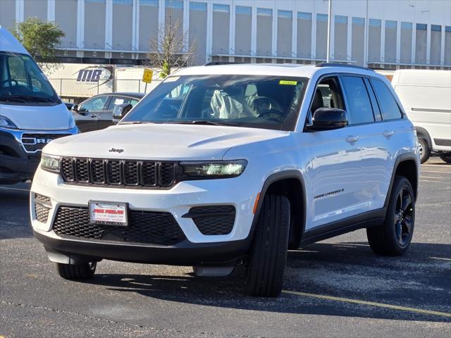 new 2025 Jeep Grand Cherokee car, priced at $45,580