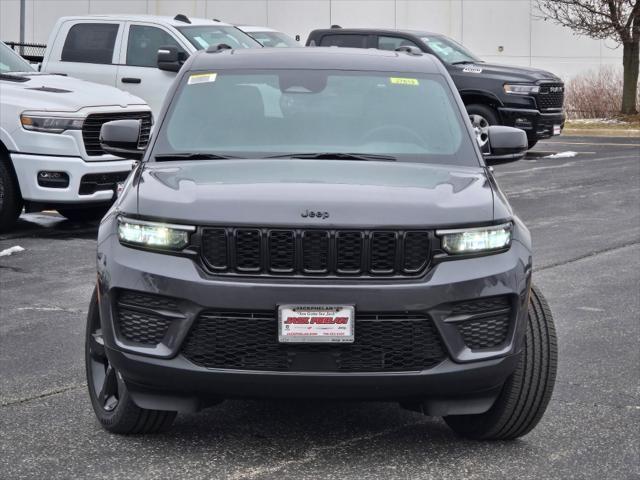 new 2025 Jeep Grand Cherokee car, priced at $42,675