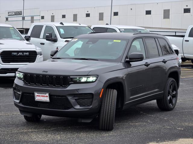 new 2025 Jeep Grand Cherokee car, priced at $42,675