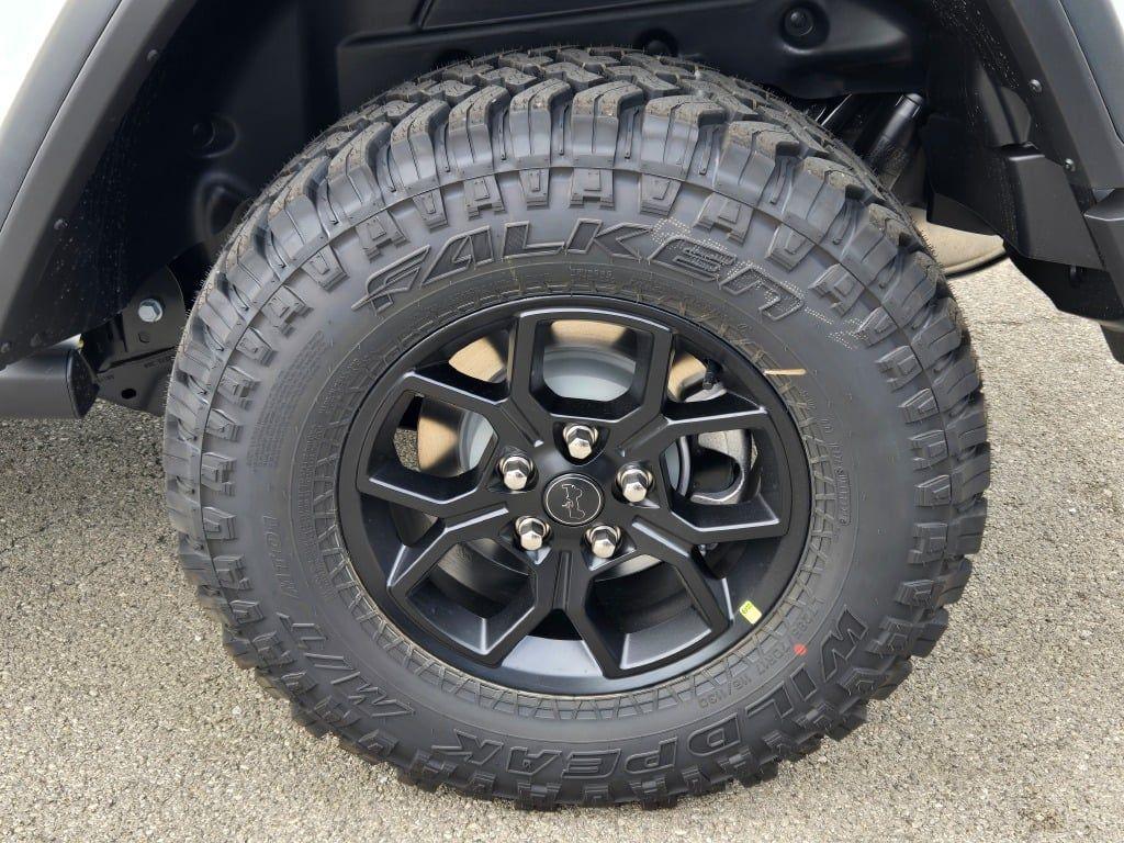new 2025 Jeep Wrangler car, priced at $38,460