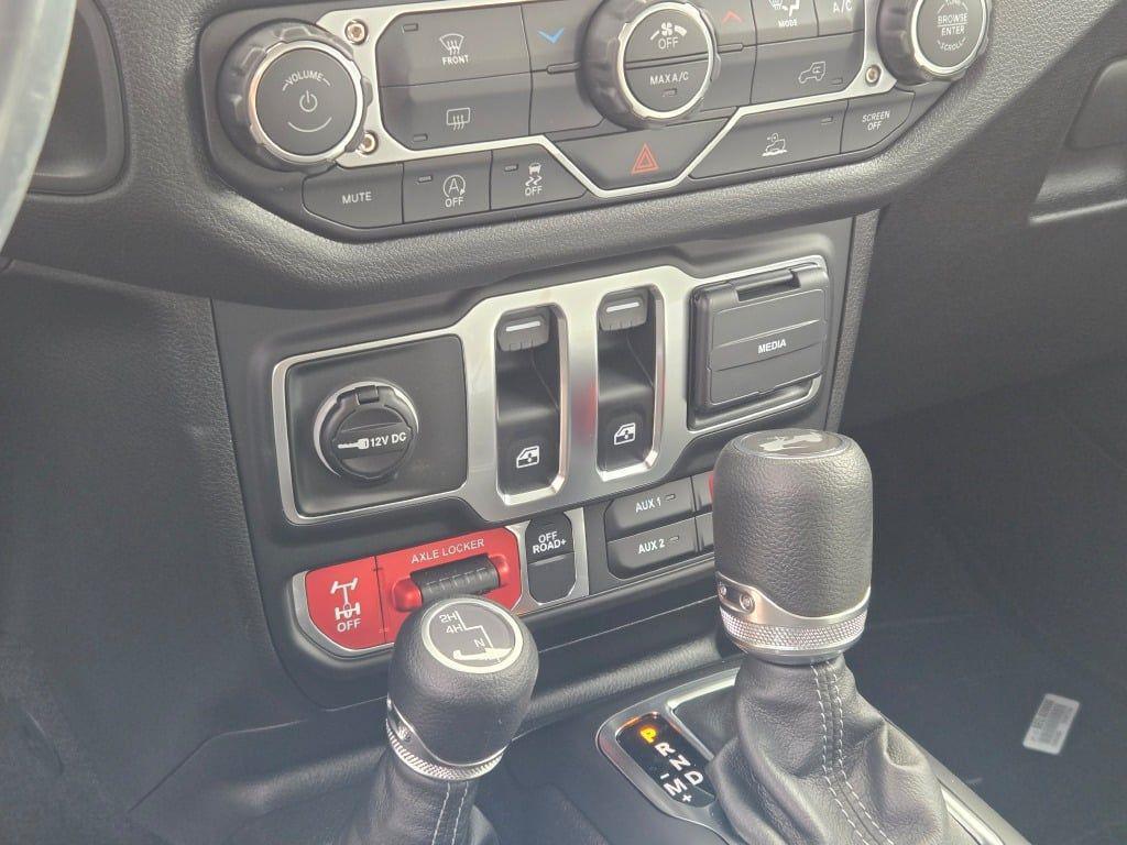 new 2025 Jeep Wrangler car, priced at $38,460
