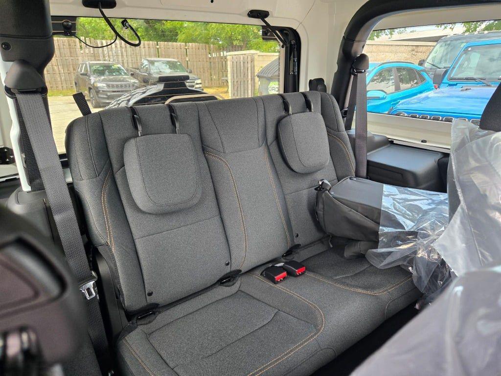 new 2025 Jeep Wrangler car, priced at $38,460