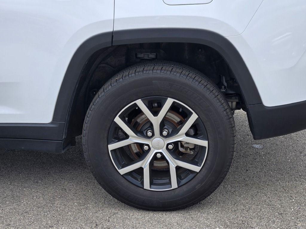 used 2024 Jeep Grand Cherokee car, priced at $38,533