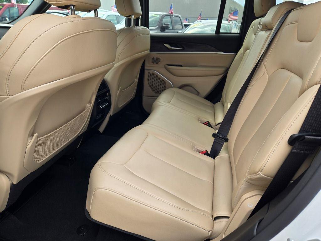 used 2024 Jeep Grand Cherokee car, priced at $38,533