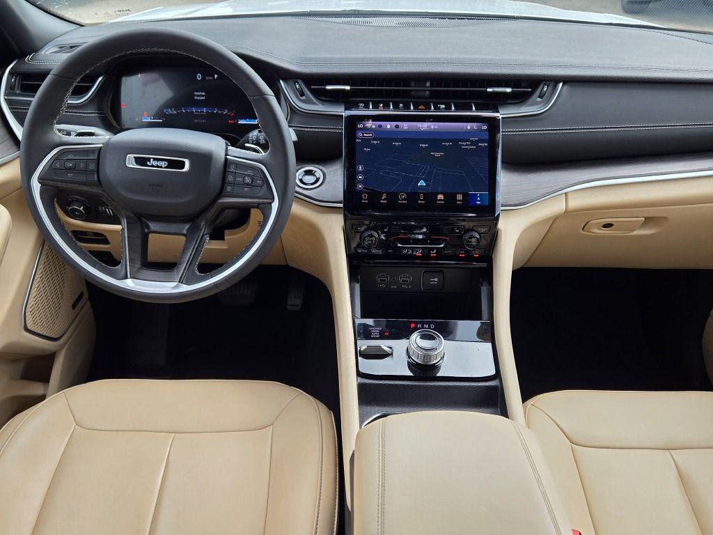 used 2024 Jeep Grand Cherokee car, priced at $38,533