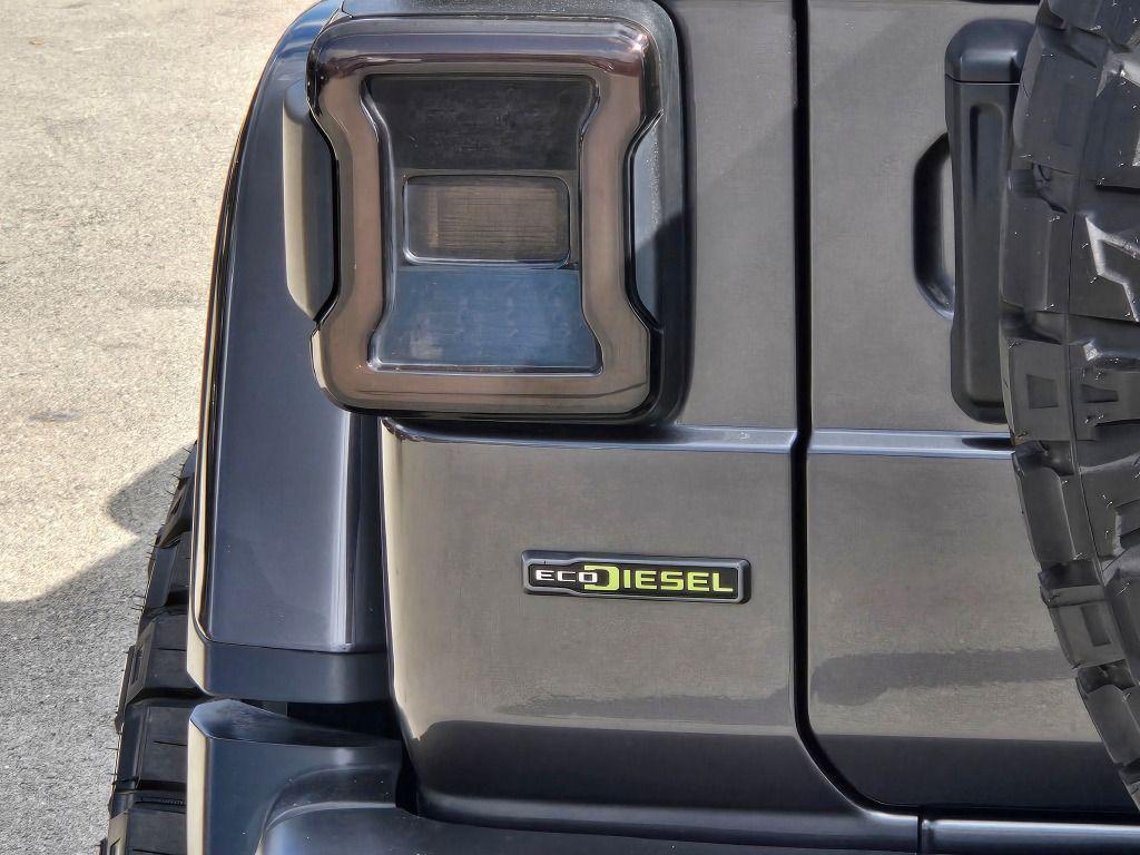 used 2021 Jeep Wrangler Unlimited car, priced at $41,879