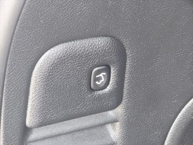 used 2021 Jeep Grand Cherokee car, priced at $25,995