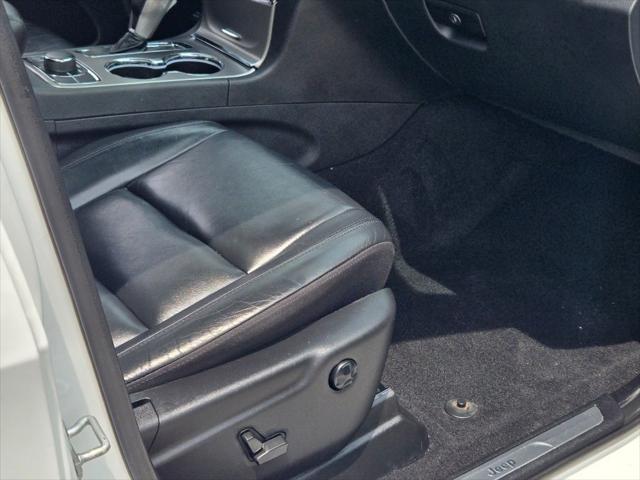 used 2021 Jeep Grand Cherokee car, priced at $27,681