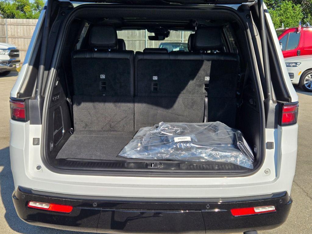 new 2025 Jeep Wagoneer car, priced at $74,102