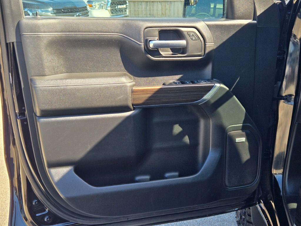 used 2020 Chevrolet Silverado 1500 car, priced at $28,602