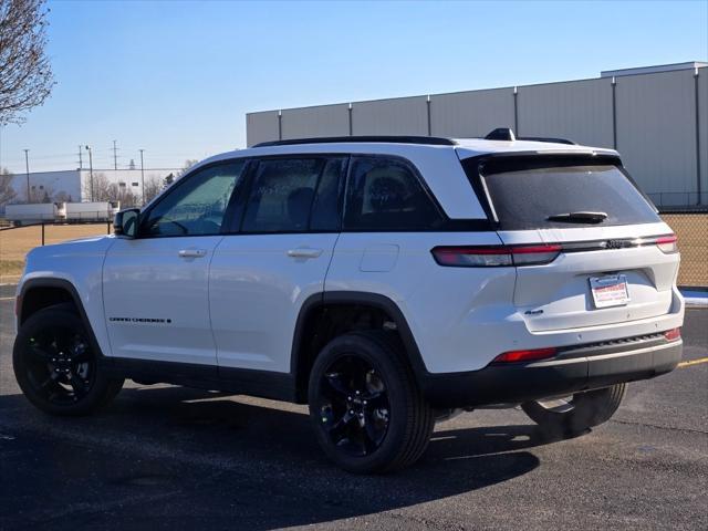 new 2025 Jeep Grand Cherokee car, priced at $42,080