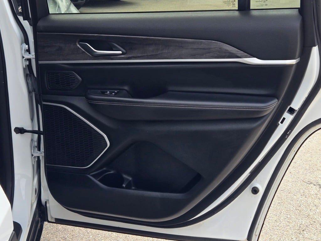 used 2021 Jeep Grand Cherokee L car, priced at $28,497