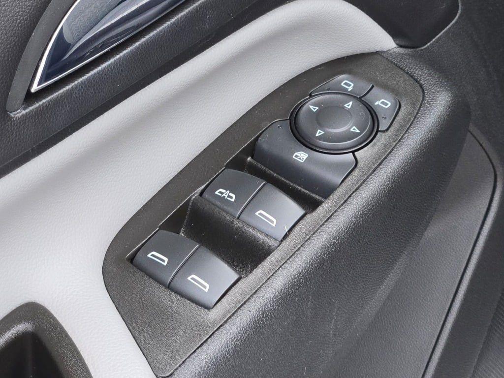used 2023 Chevrolet Equinox car, priced at $24,542