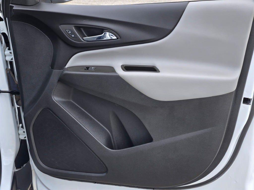 used 2023 Chevrolet Equinox car, priced at $24,542