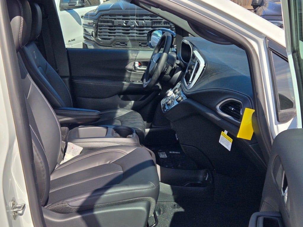 new 2026 Chrysler Pacifica car, priced at $42,153