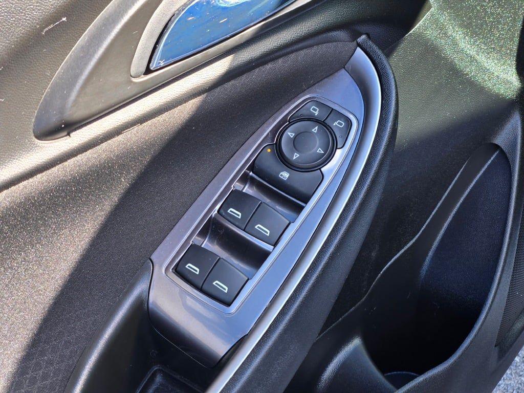 used 2021 Chevrolet Malibu car, priced at $16,184