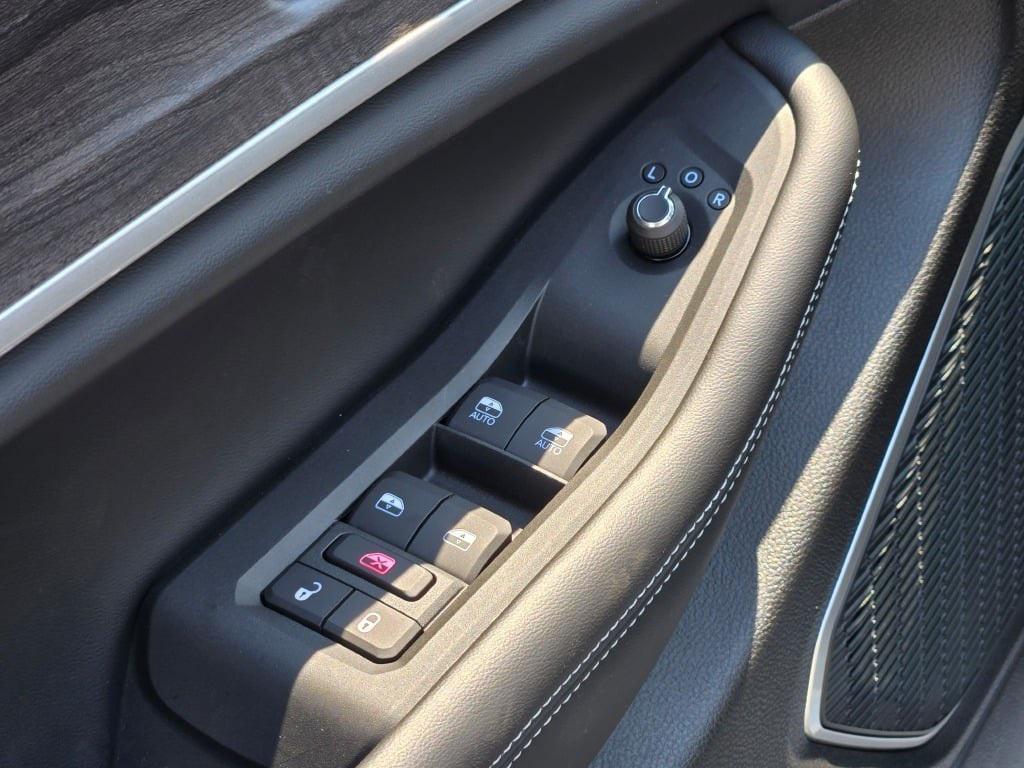 new 2025 Jeep Grand Cherokee car, priced at $50,411