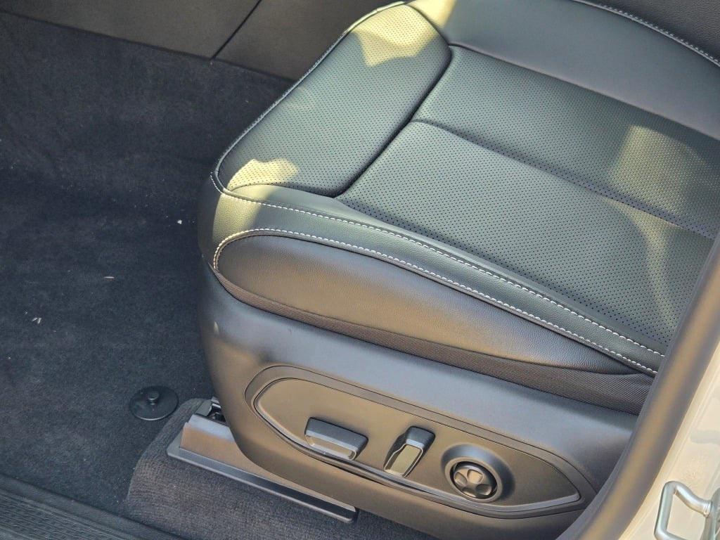 new 2025 Jeep Grand Cherokee car, priced at $50,411