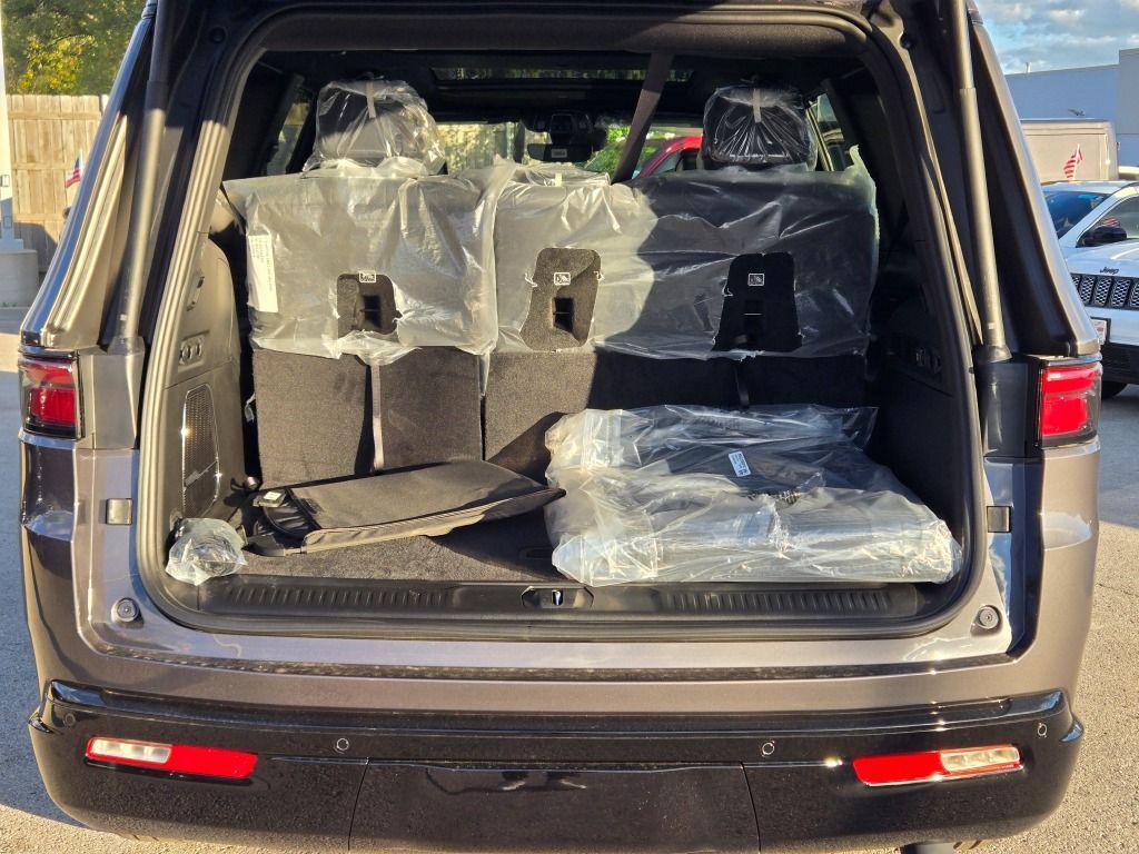 new 2025 Jeep Wagoneer car, priced at $73,221